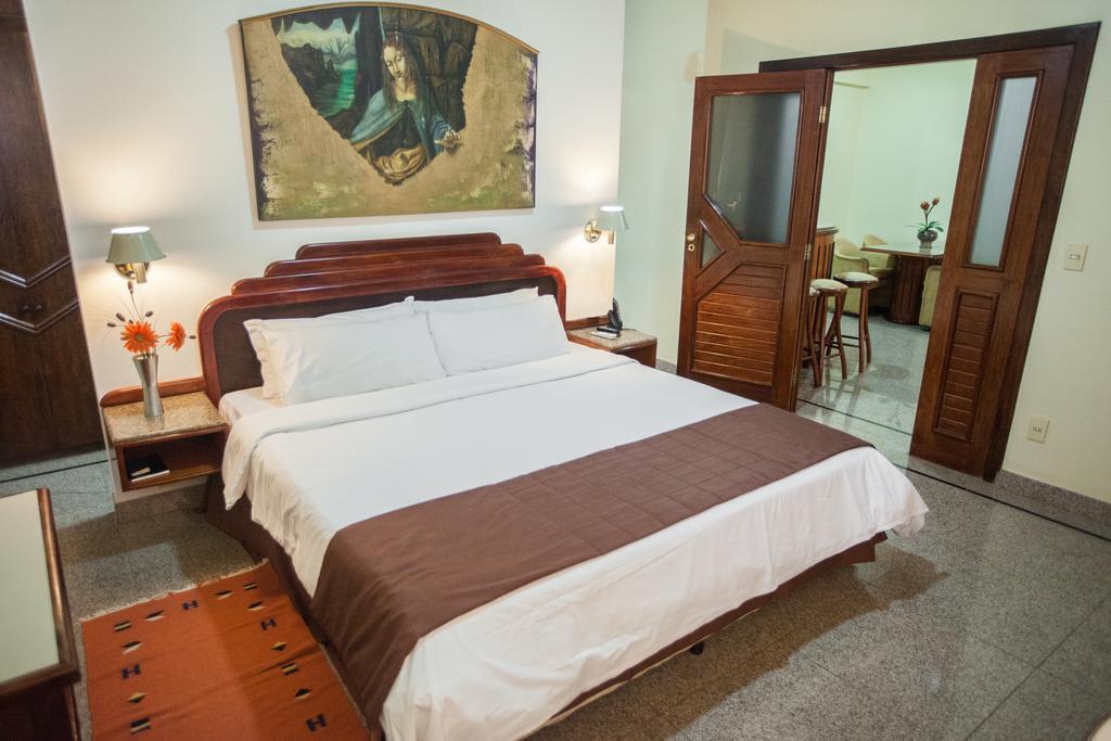 Dimas Lessa Hotel Montes Claros Extérieur photo