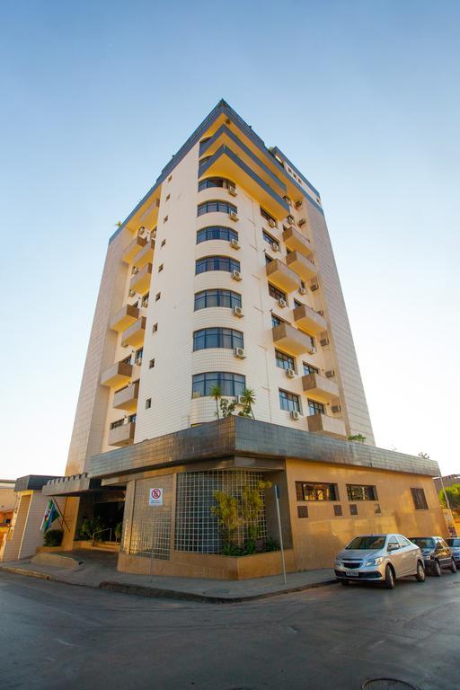 Dimas Lessa Hotel Montes Claros Extérieur photo