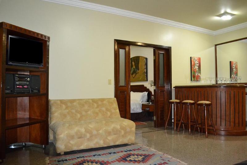 Dimas Lessa Hotel Montes Claros Extérieur photo